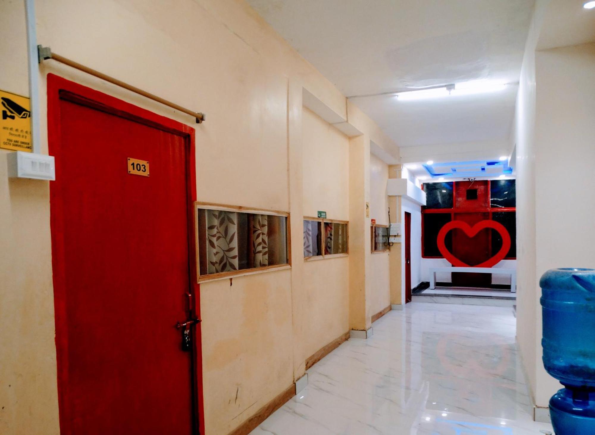 Shree Ram Sia Hotel An Unit Of Shree Ram Sia Trading And Residency Gaya Exterior photo